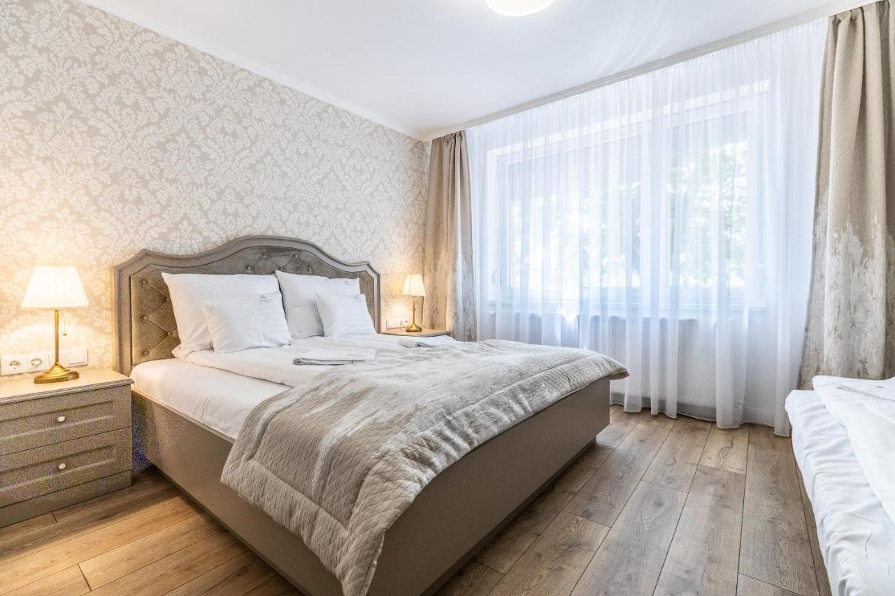 Angolkert Panzio Teglas Buitenkant foto